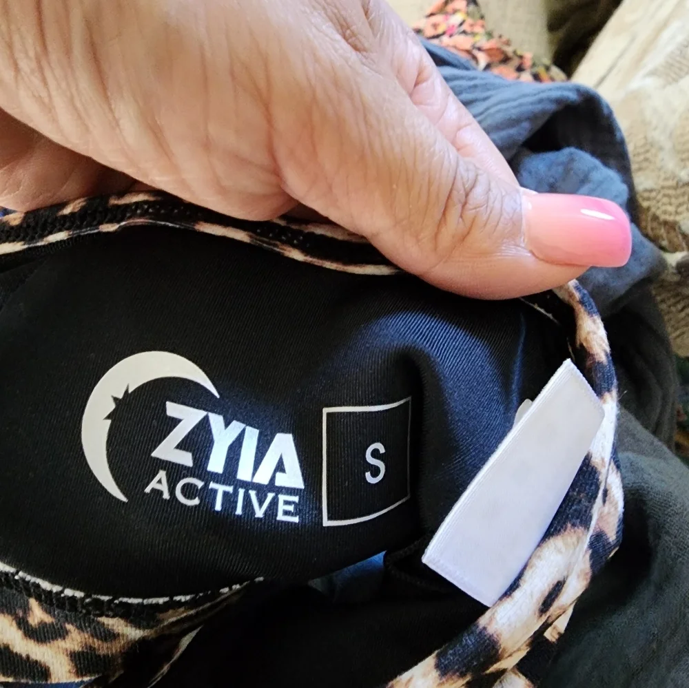 Zyia Active Leopard Sports Bra Size Small - Picture 3 of 4
